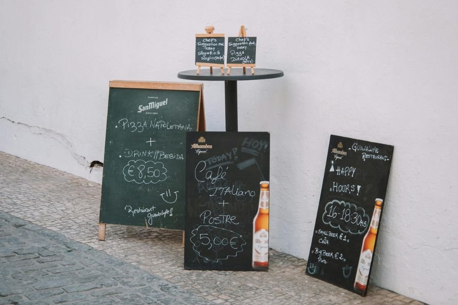 Zwroty w języku hiszpańskim - w restauracji i kawiarni